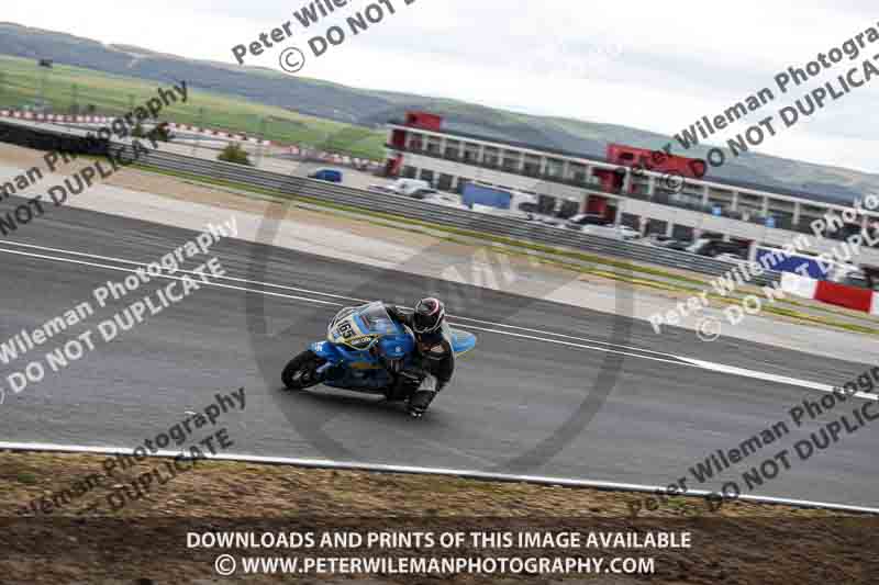 cadwell no limits trackday;cadwell park;cadwell park photographs;cadwell trackday photographs;enduro digital images;event digital images;eventdigitalimages;navarra;no limits trackdays;peter wileman photography;racing digital images;trackday digital images;trackday photos